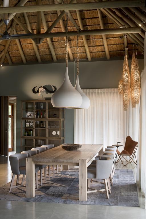 Mhondoro Safari Lodge & Villa Welgevonden Game Reserve ภายนอก รูปภาพ