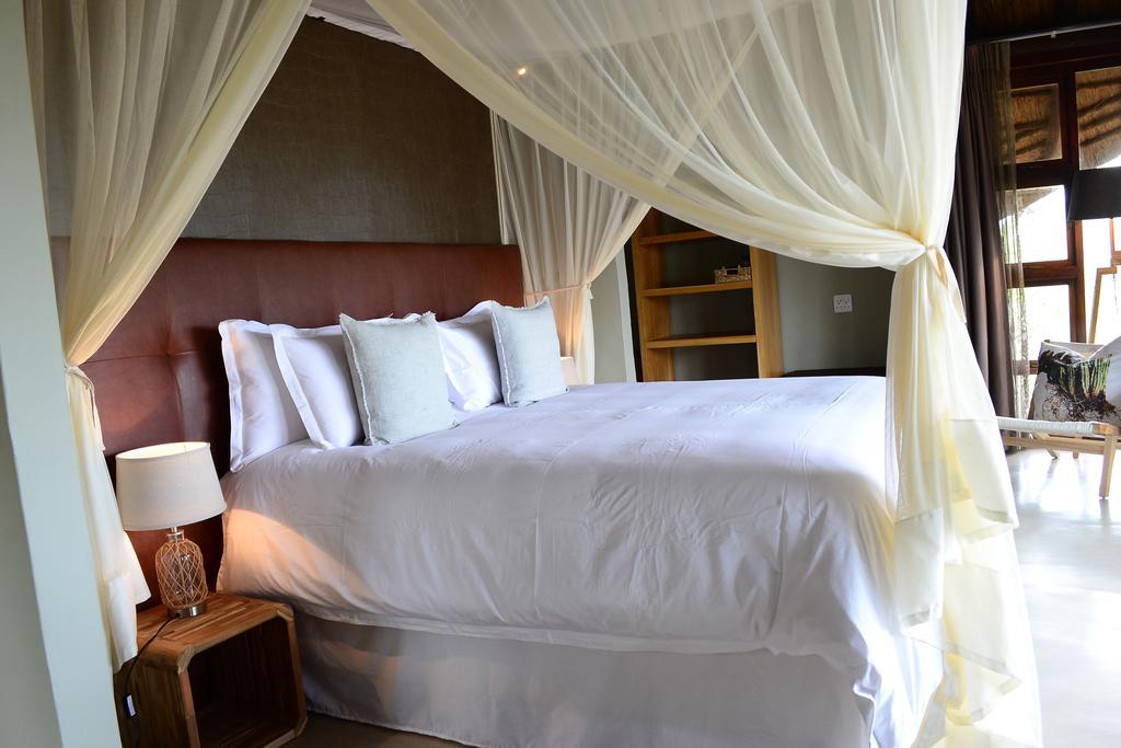 Mhondoro Safari Lodge & Villa Welgevonden Game Reserve ภายนอก รูปภาพ